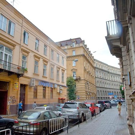 Cherry Hostel Lviv Luaran gambar